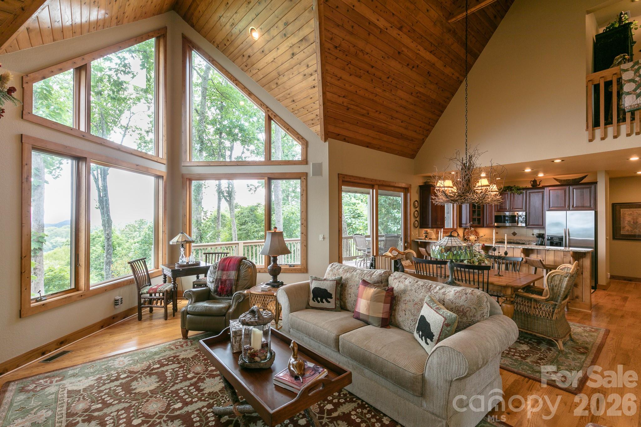 456 Spring House Drive Burnsville NC 28714