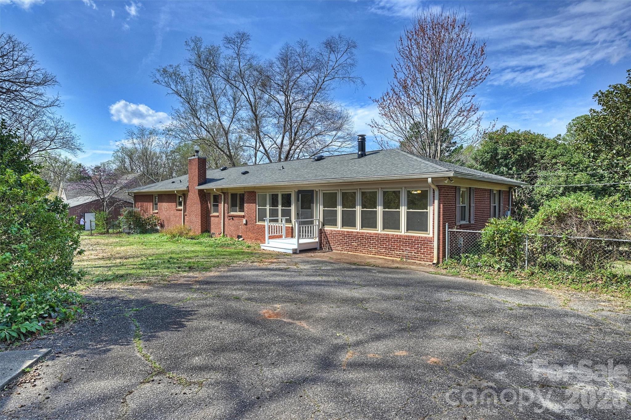 9436 Glen Brook Drive Charlotte NC 28215