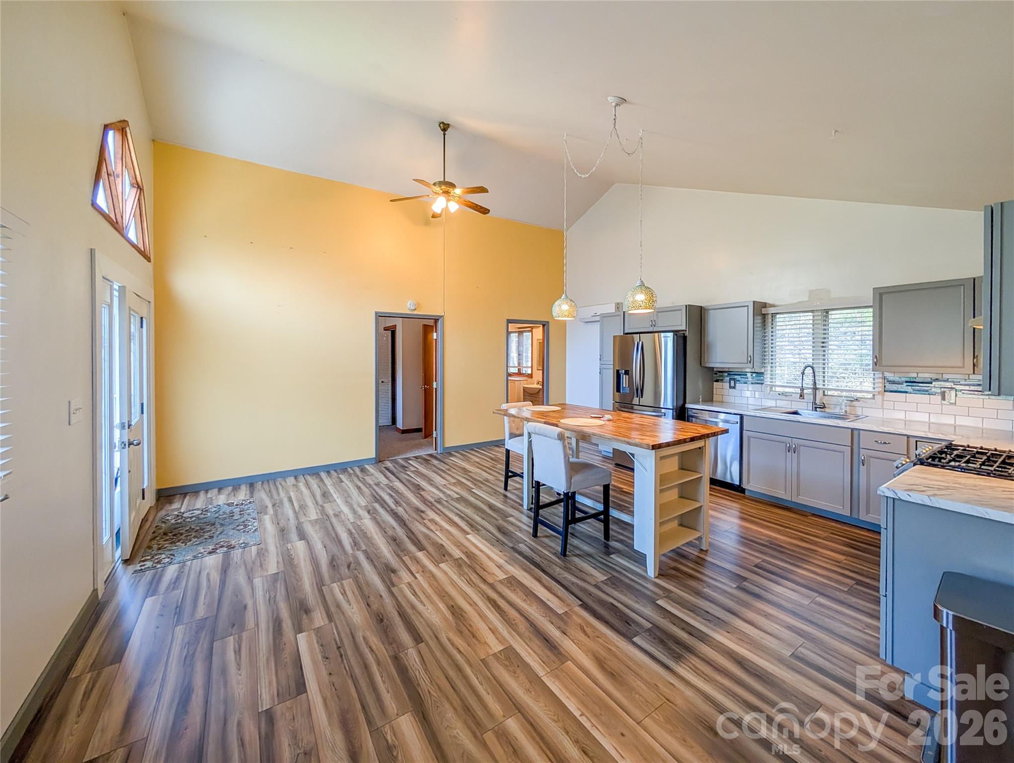 65 Happy Hollow Road Green Mountain NC 28740