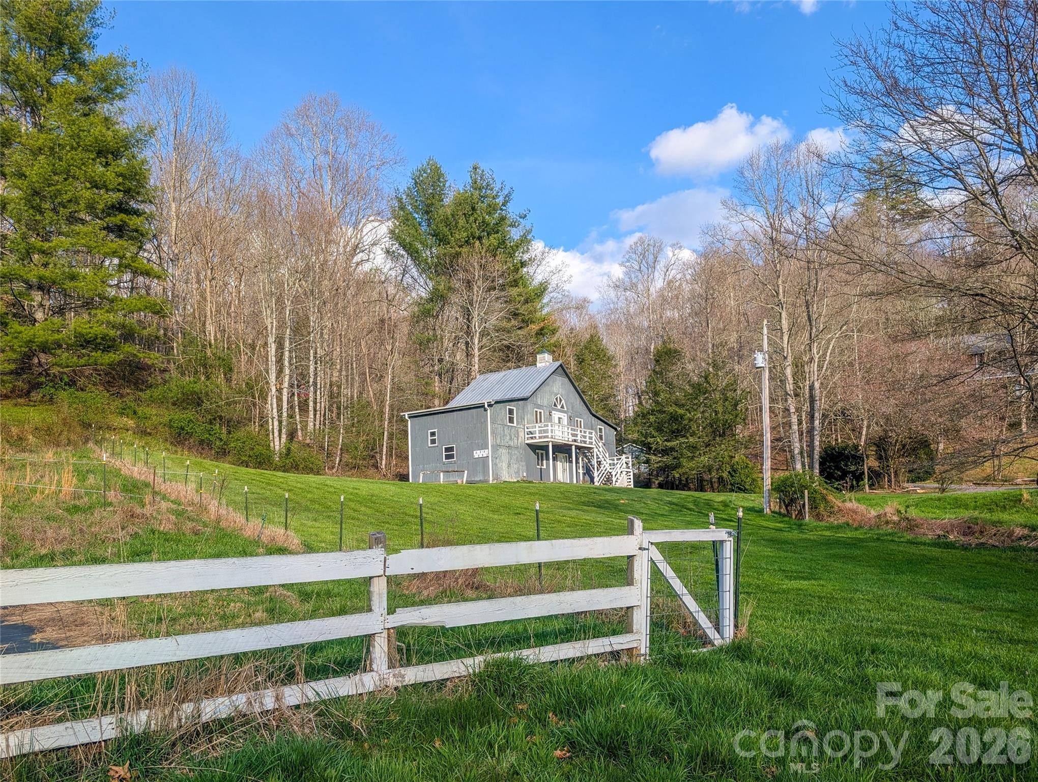 65 Happy Hollow Road Green Mountain NC 28740