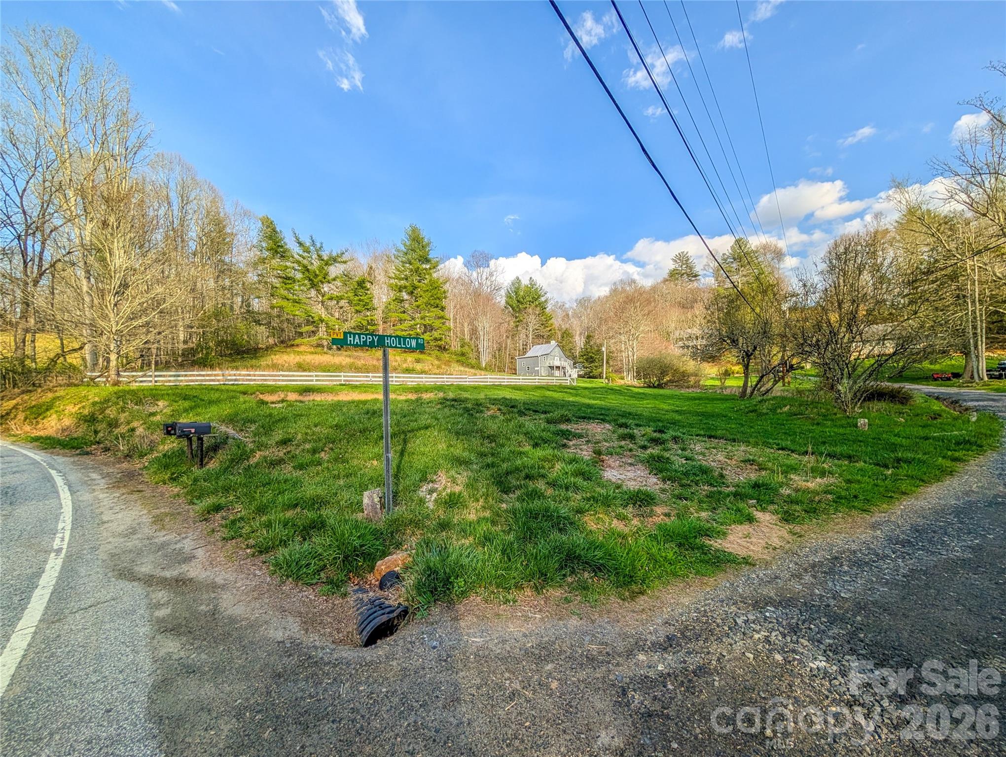 65 Happy Hollow Road Green Mountain NC 28740