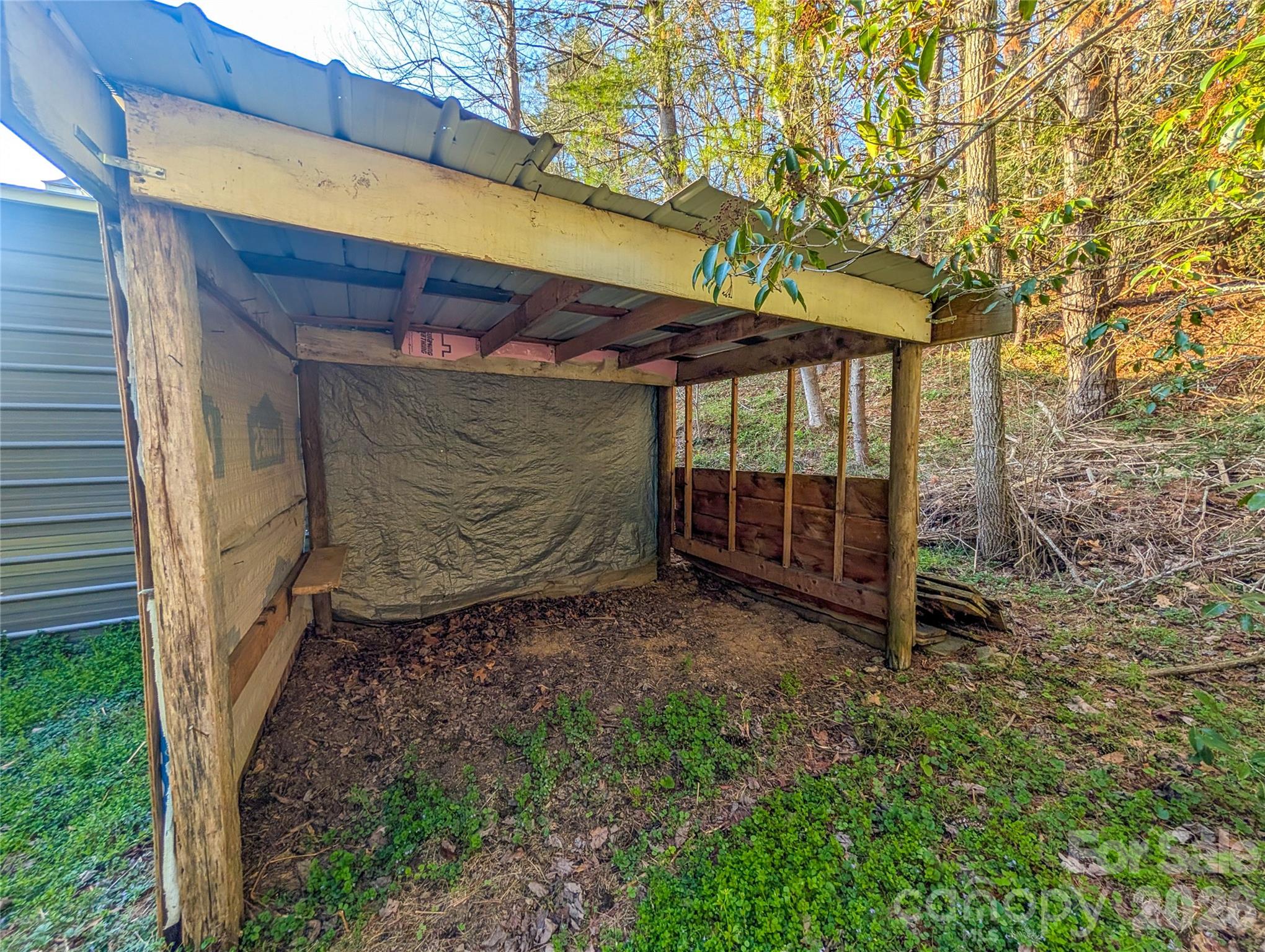 65 Happy Hollow Road Green Mountain NC 28740