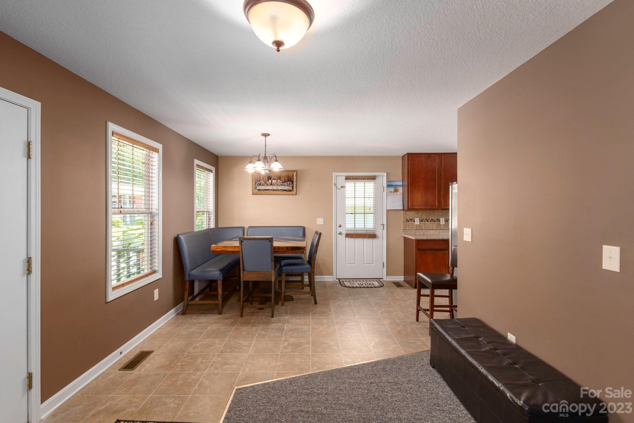 9 Trellis Court Asheville NC 28806