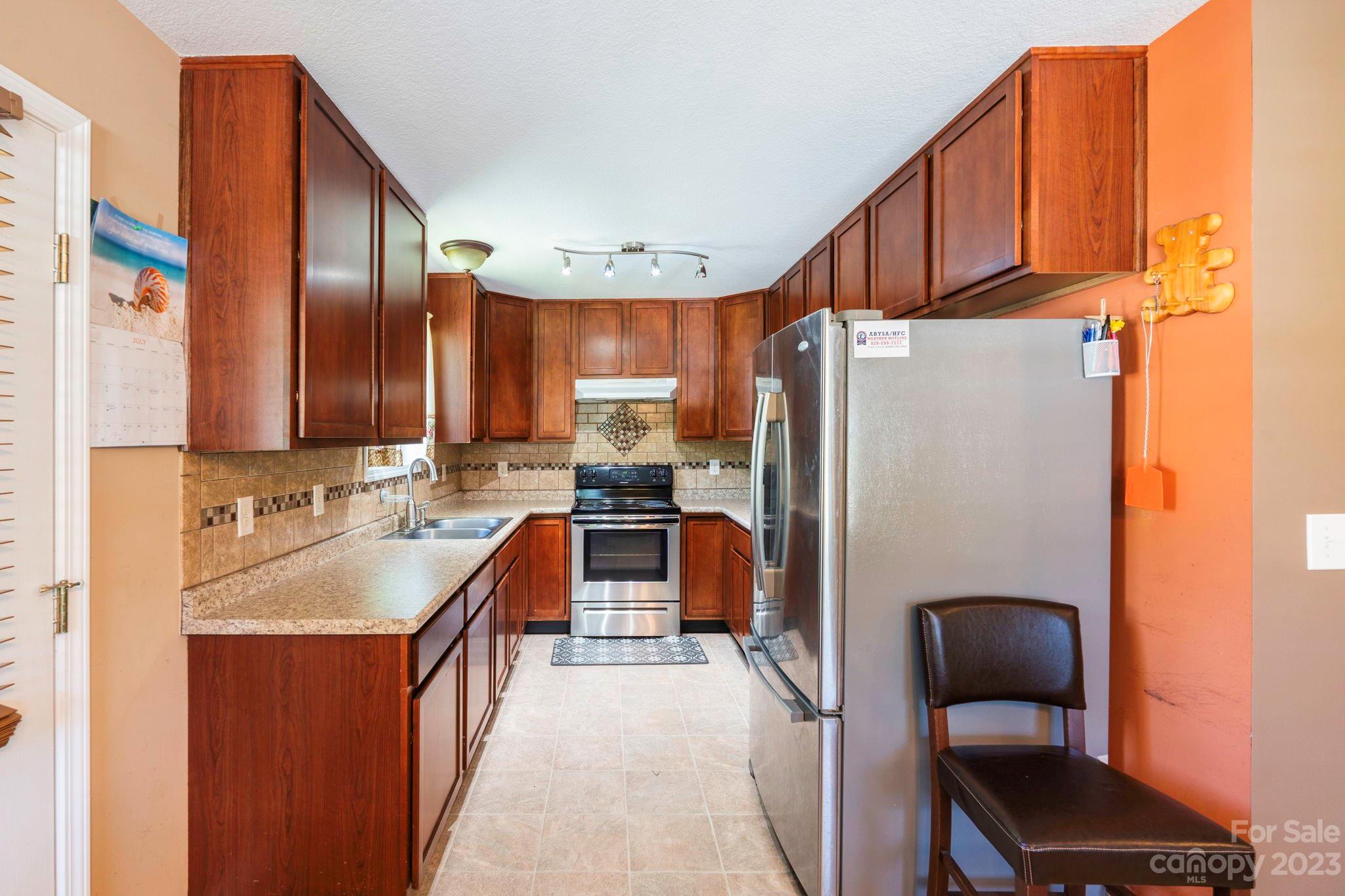 9 Trellis Court Asheville NC 28806