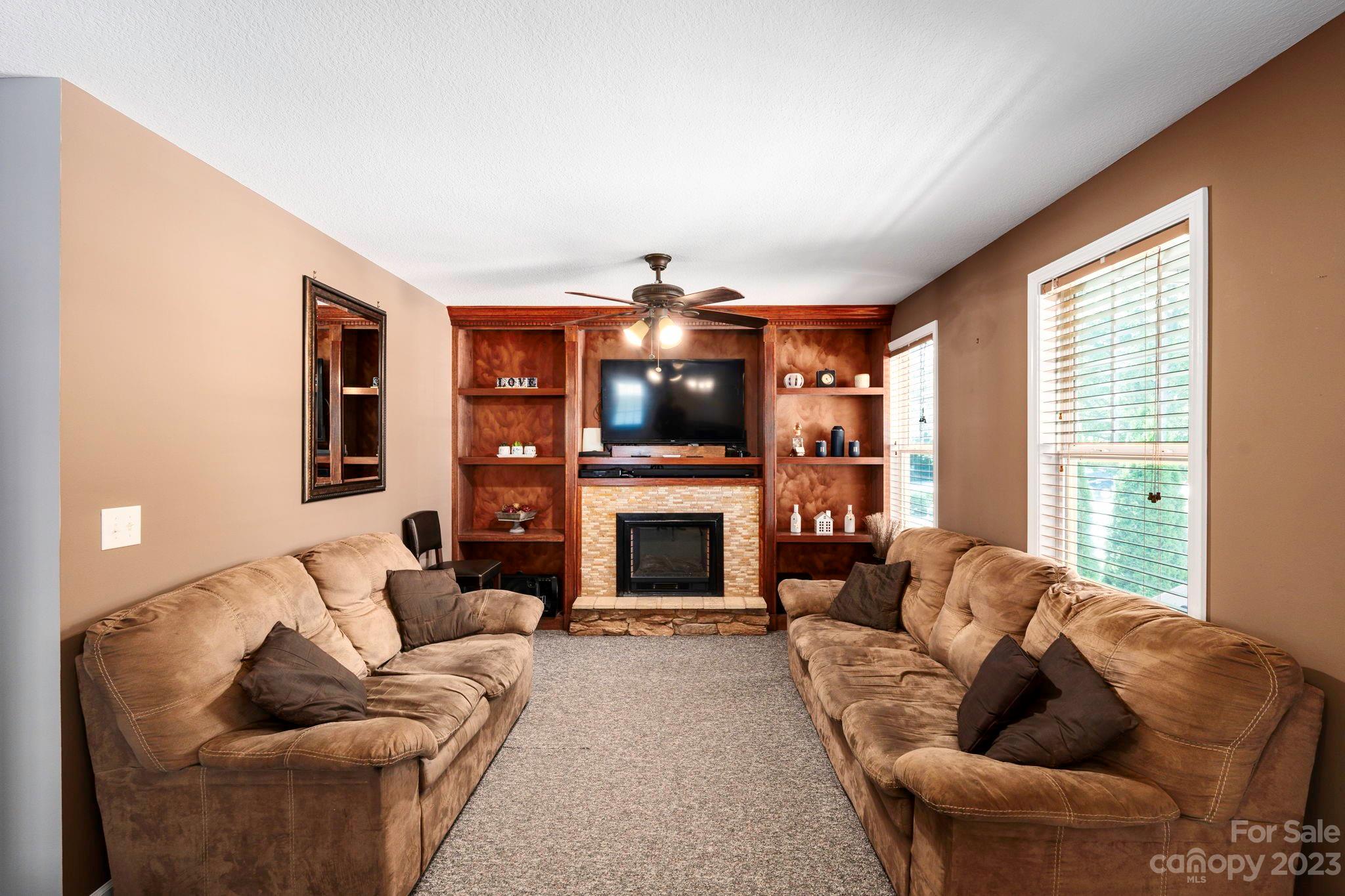 9 Trellis Court Asheville NC 28806