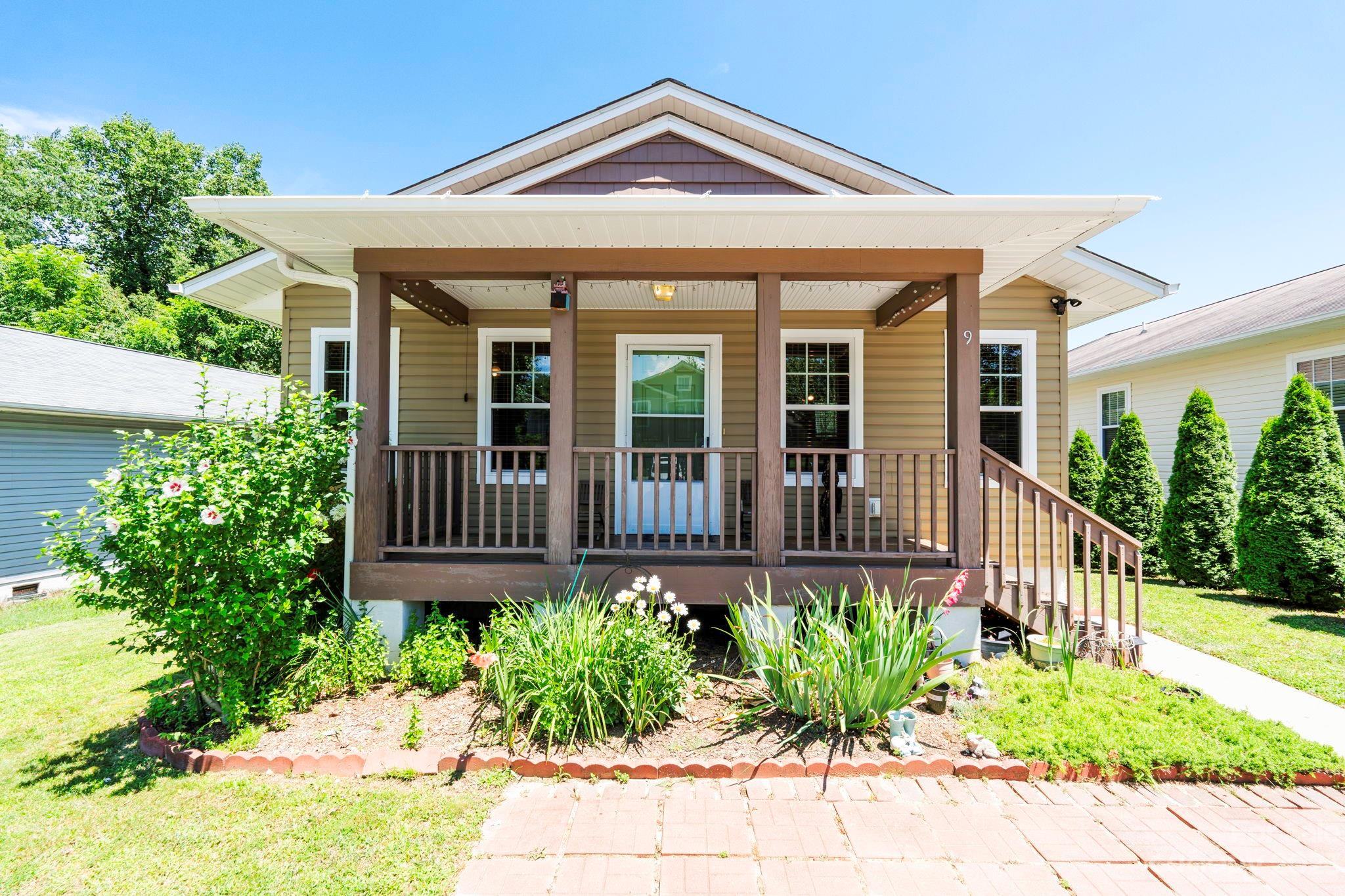 9 Trellis Court Asheville NC 28806