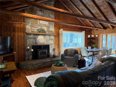 1359 Chestnut Grove Road Spruce Pine NC 28777