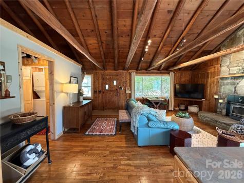 1359 Chestnut Grove Road Spruce Pine NC 28777