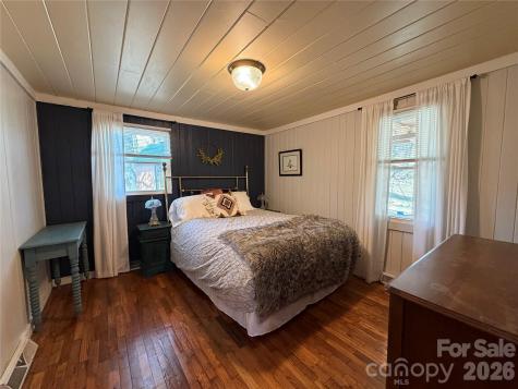 1359 Chestnut Grove Road Spruce Pine NC 28777
