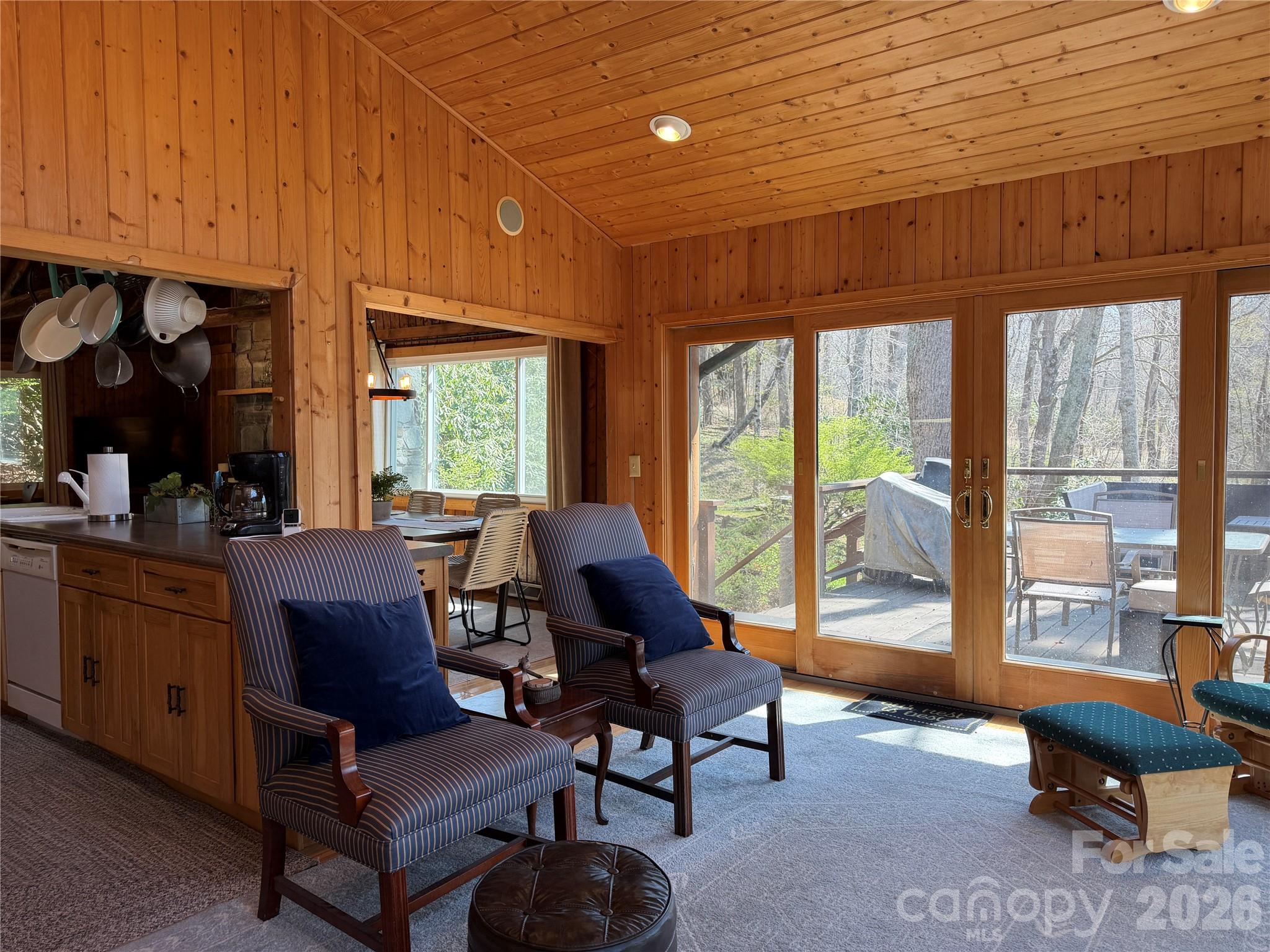 1359 Chestnut Grove Road Spruce Pine NC 28777