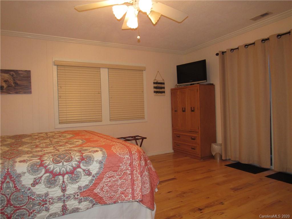 47 Thunderbird Lane Lake Toxaway NC 28747