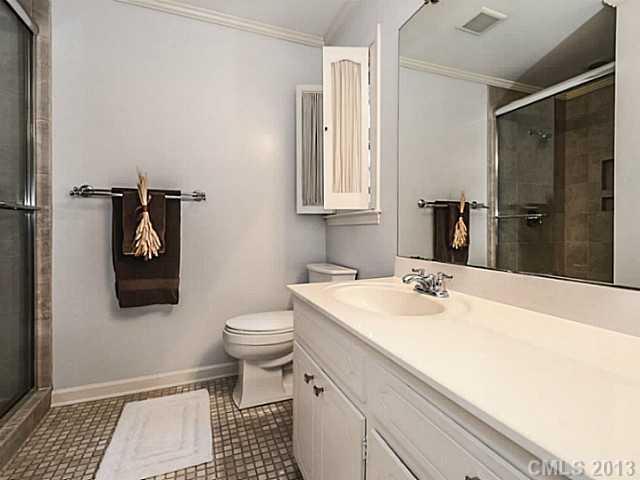 7613 Whistlestop Road Charlotte NC 28210