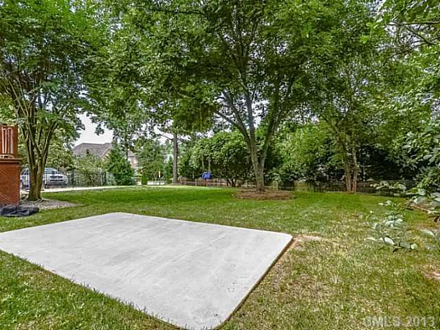 7613 Whistlestop Road Charlotte NC 28210