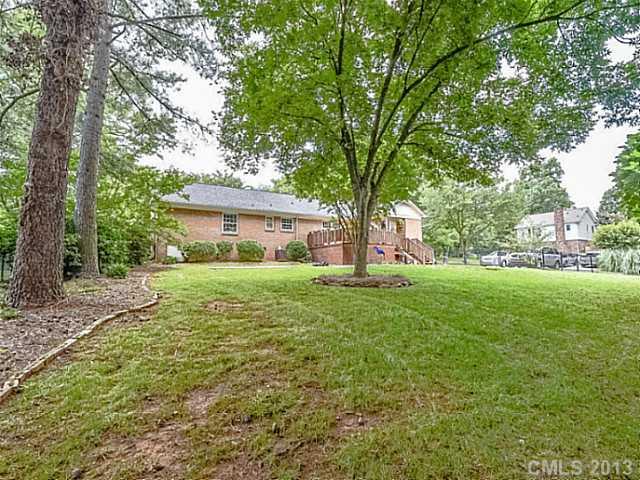 7613 Whistlestop Road Charlotte NC 28210