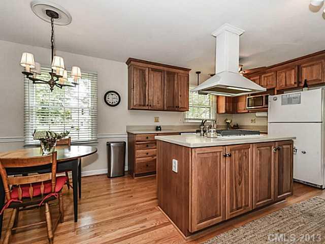 7613 Whistlestop Road Charlotte NC 28210