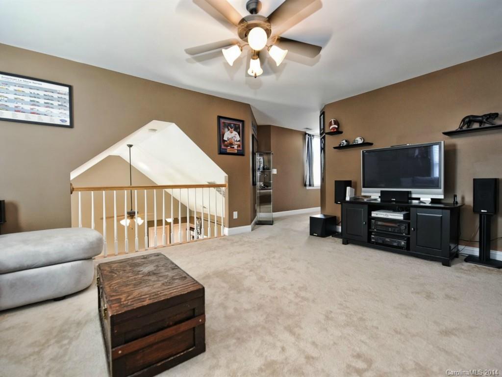 8003 Salem Springs Drive Denver NC 28037