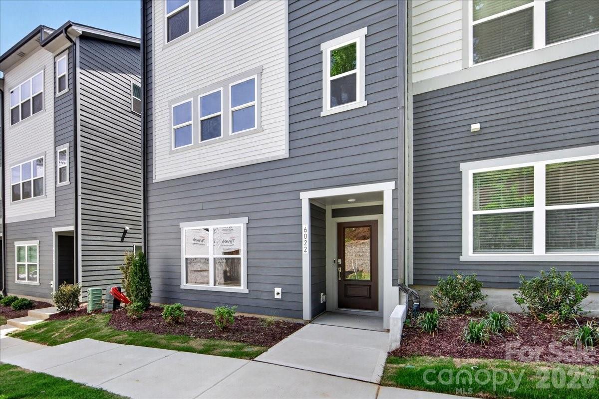 6022 Pivot Court Charlotte NC 28205