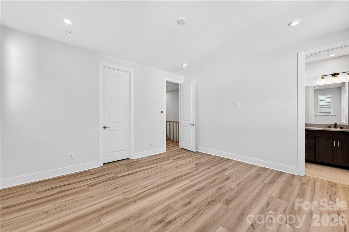 6022 Pivot Court Charlotte NC 28205