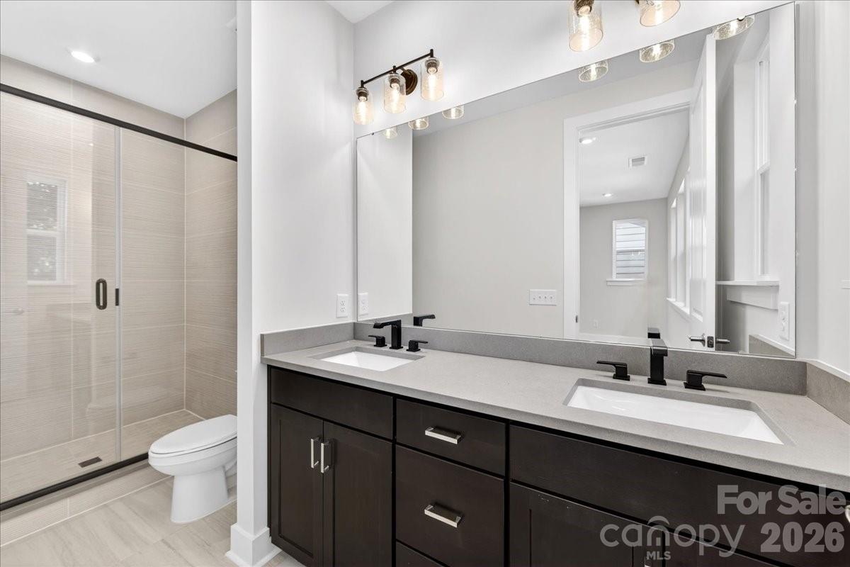 6022 Pivot Court Charlotte NC 28205