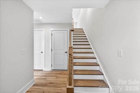 6022 Pivot Court Charlotte NC 28205