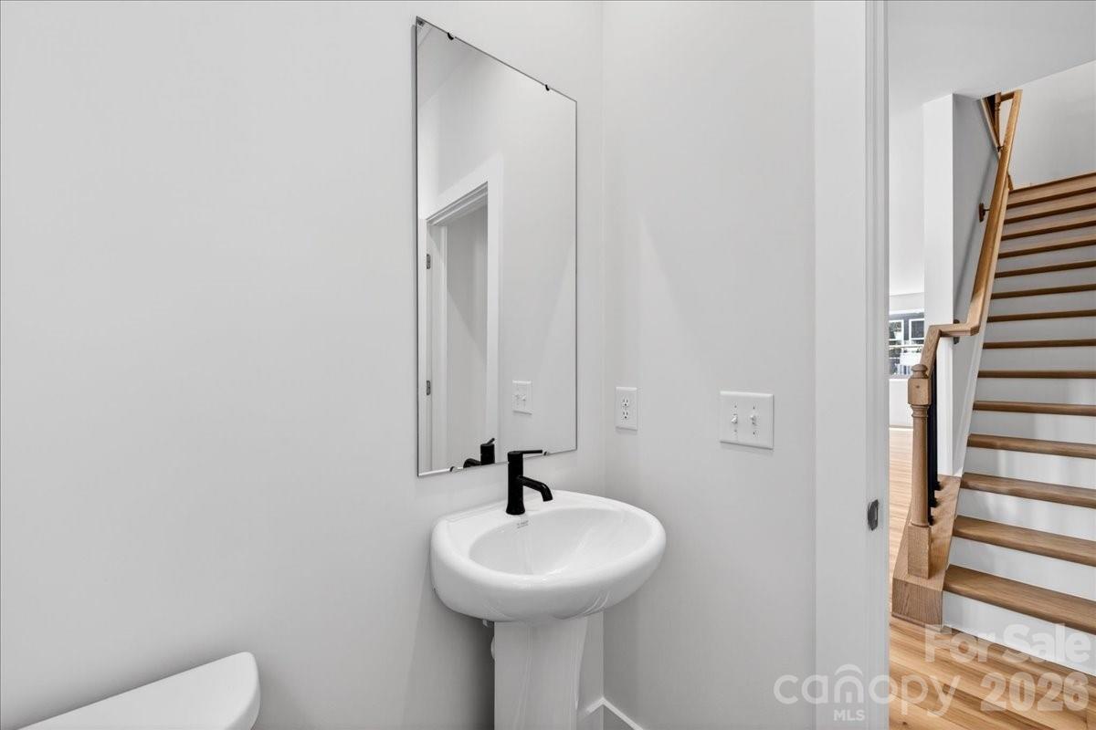 6022 Pivot Court Charlotte NC 28205