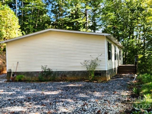 1122 Hortons Creek Road Burnsville NC 28714