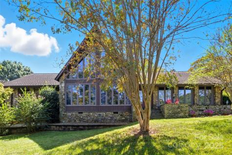 1515 Heatherloch Drive Gastonia NC 28054