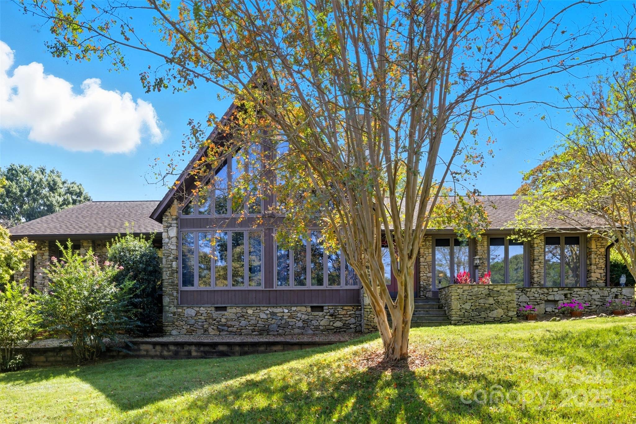1515 Heatherloch Drive Gastonia NC 28054