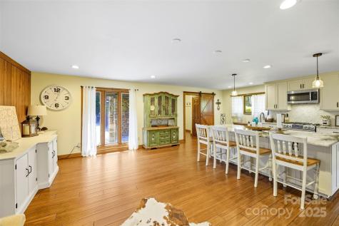 1515 Heatherloch Drive Gastonia NC 28054