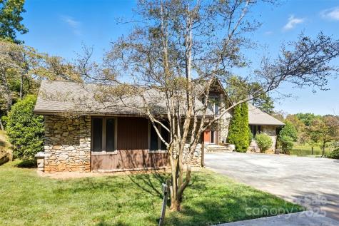 1515 Heatherloch Drive Gastonia NC 28054