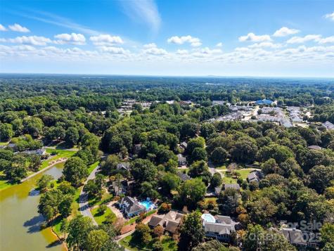 1515 Heatherloch Drive Gastonia NC 28054