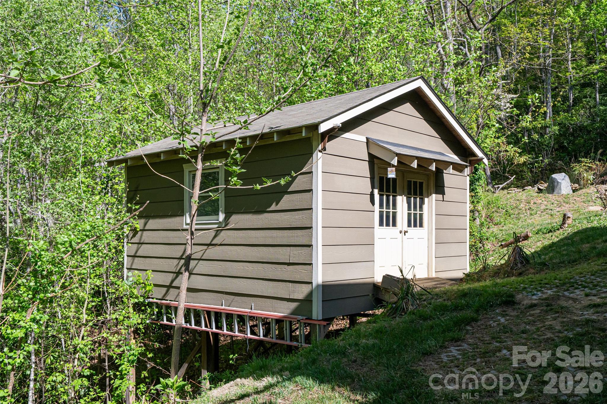 36 Snowshoe Drive Asheville NC 28803