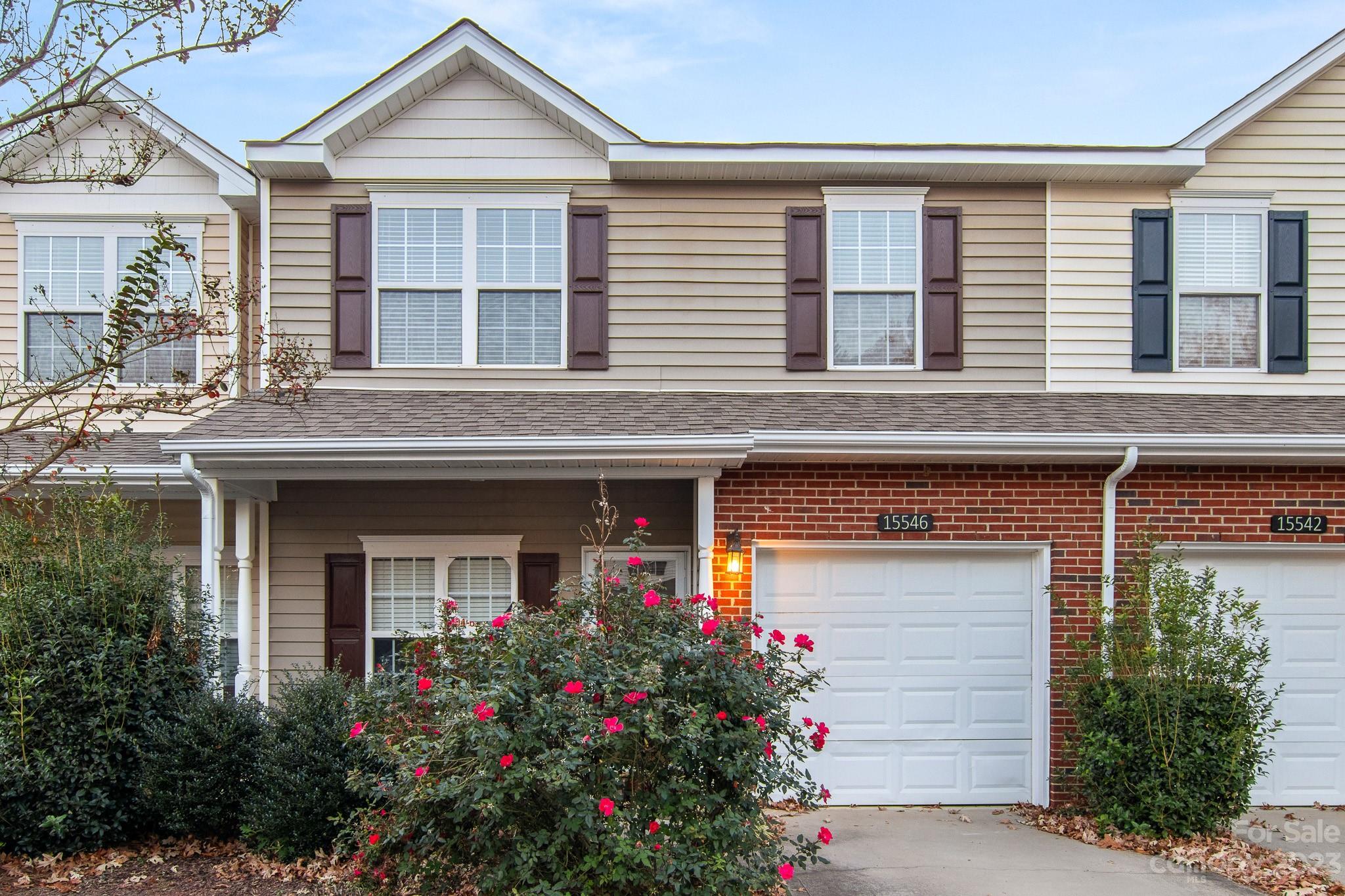 15546 Stronvar House Lane Charlotte NC 28277