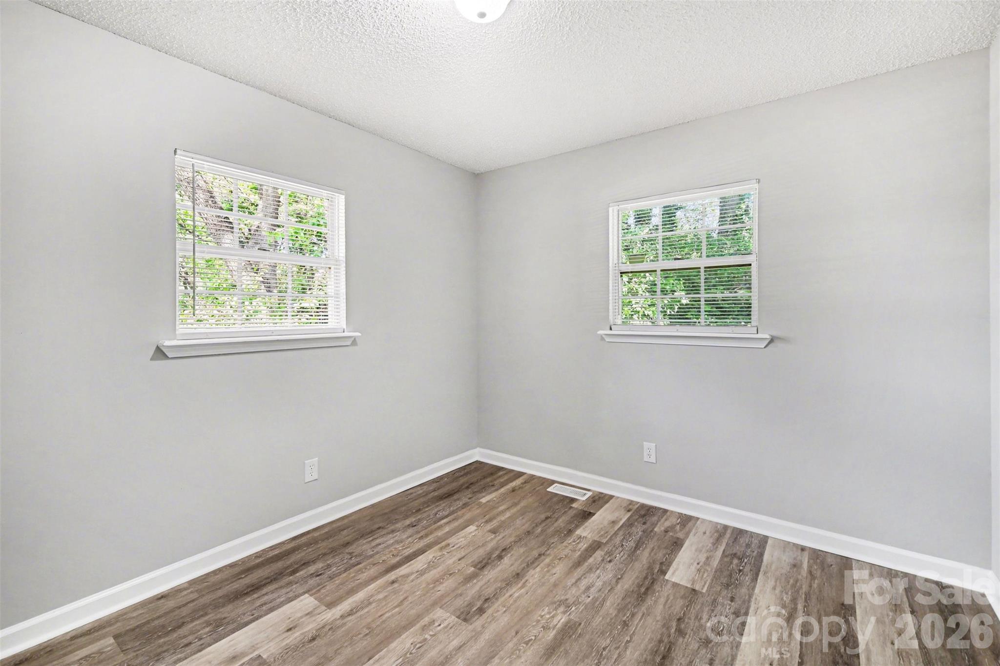 2612 Dundeen Street Charlotte NC 28216