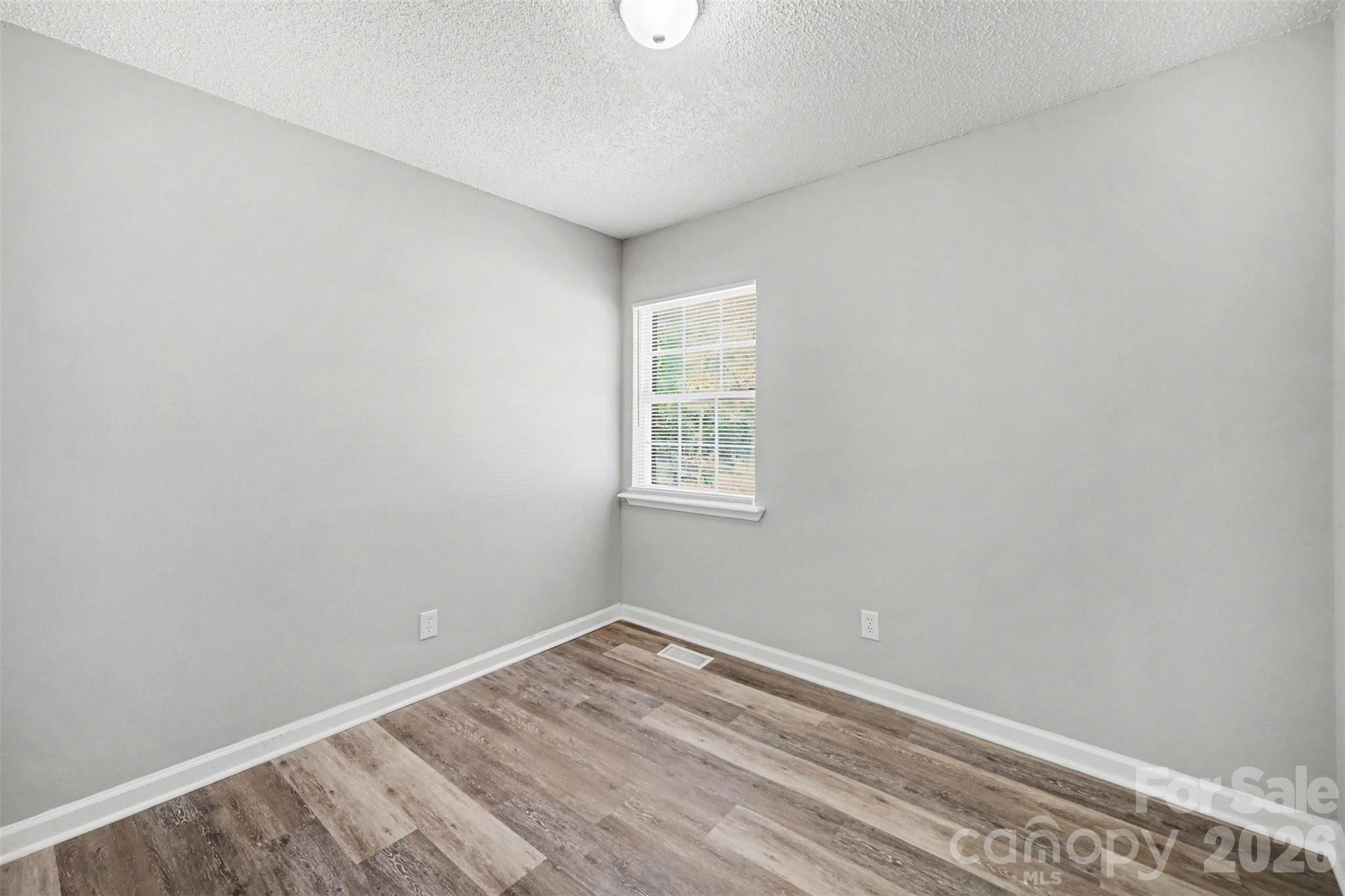 2612 Dundeen Street Charlotte NC 28216