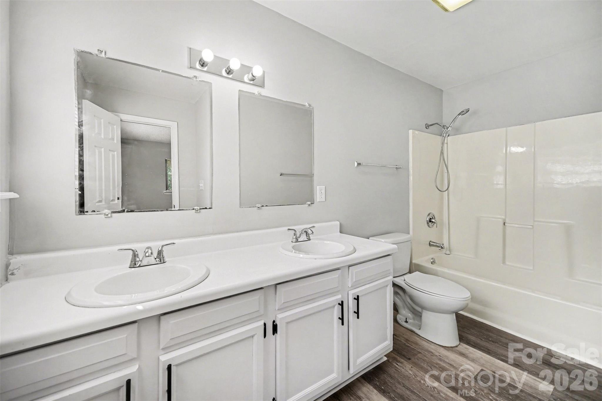 2612 Dundeen Street Charlotte NC 28216