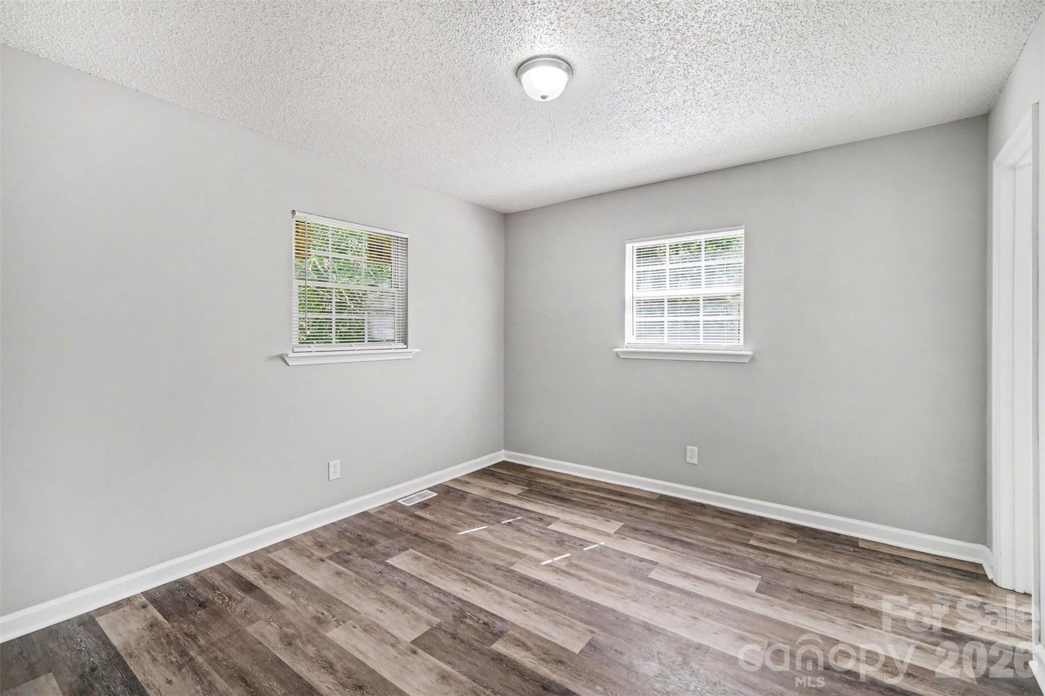 2612 Dundeen Street Charlotte NC 28216