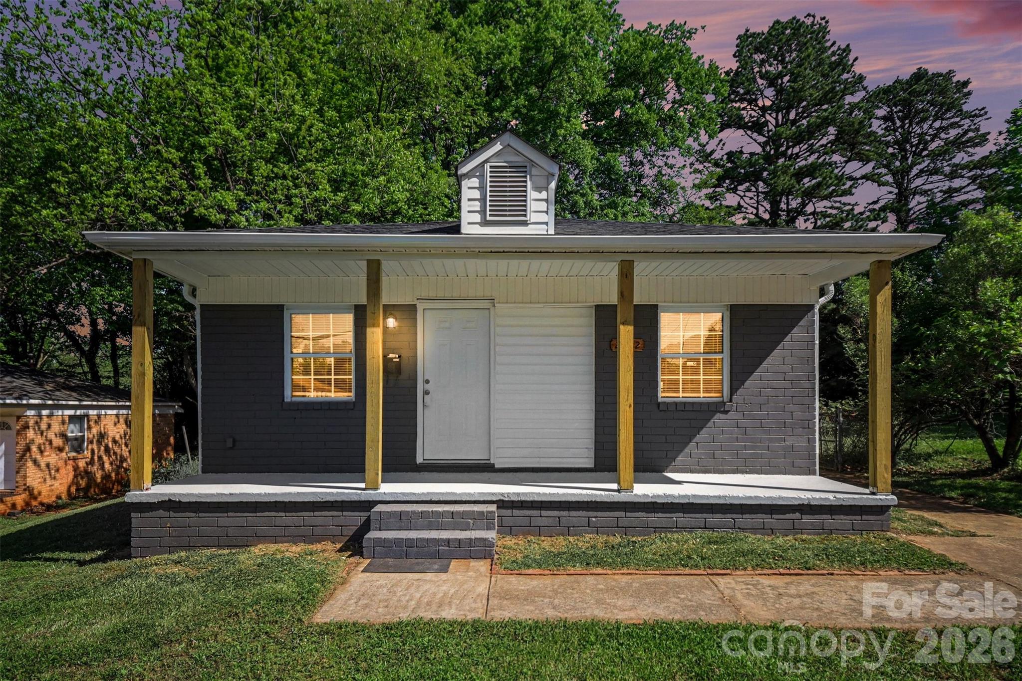 2612 Dundeen Street Charlotte NC 28216
