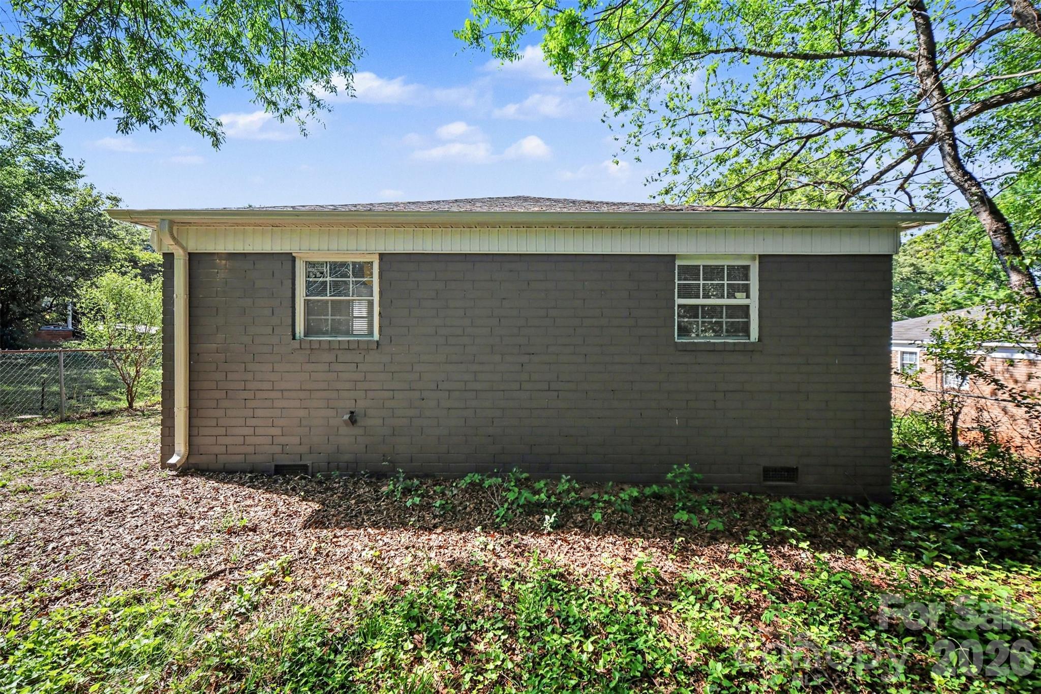 2612 Dundeen Street Charlotte NC 28216