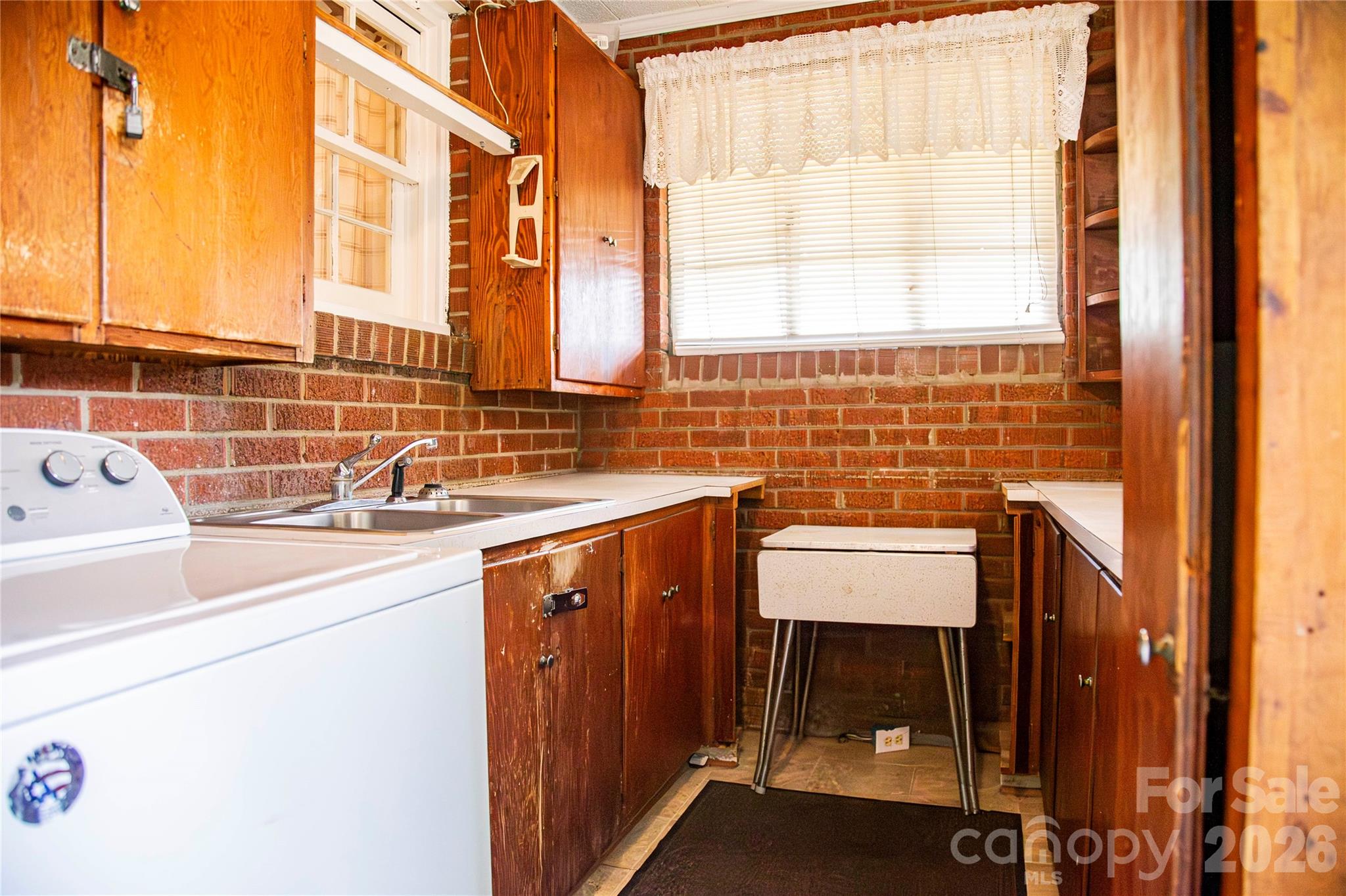 200 N Main Street Candor NC 27229