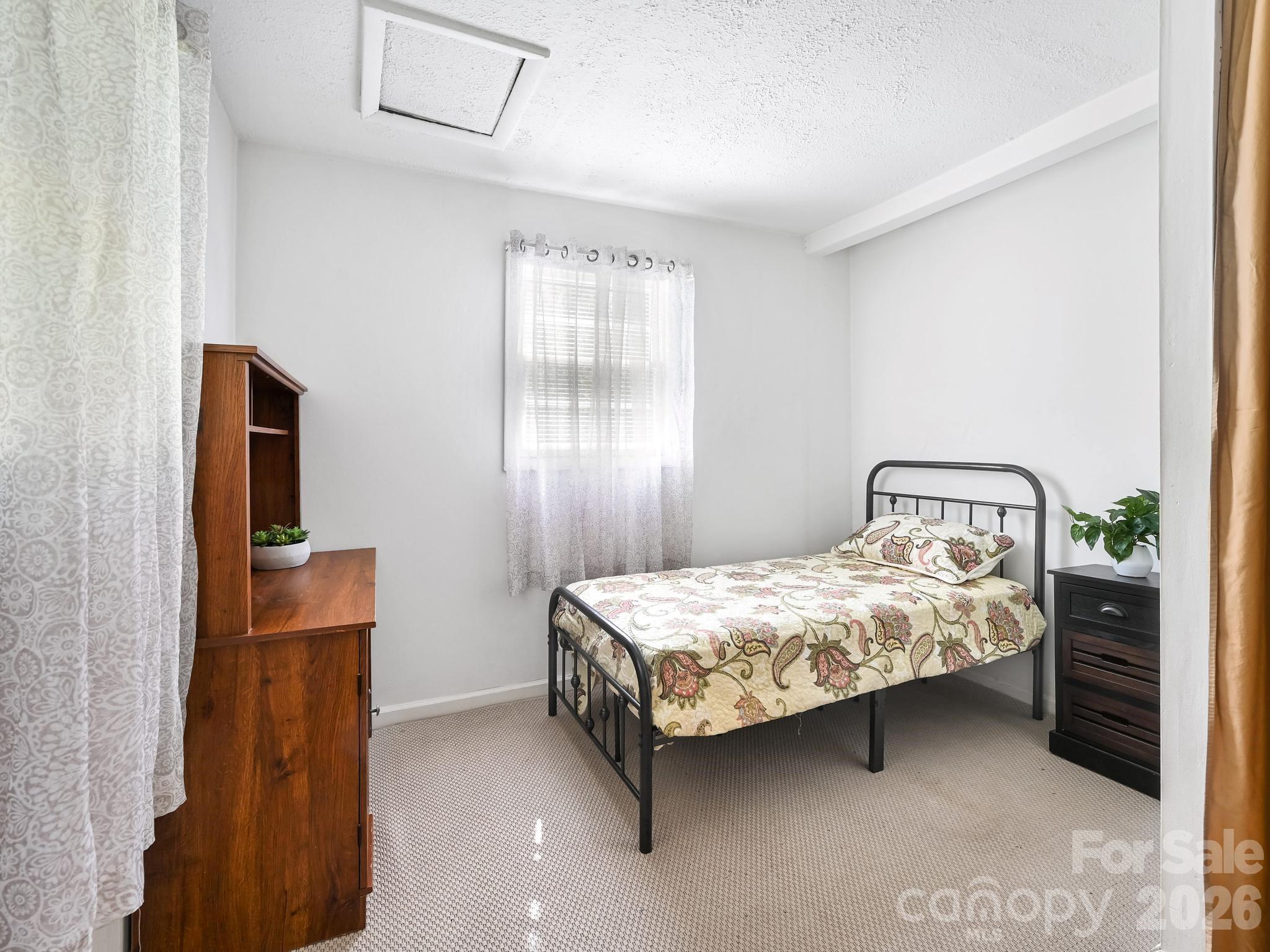 623 School Road Asheville NC 28803