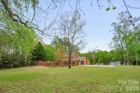 207 Williamsburg Lane Wadesboro NC 28170