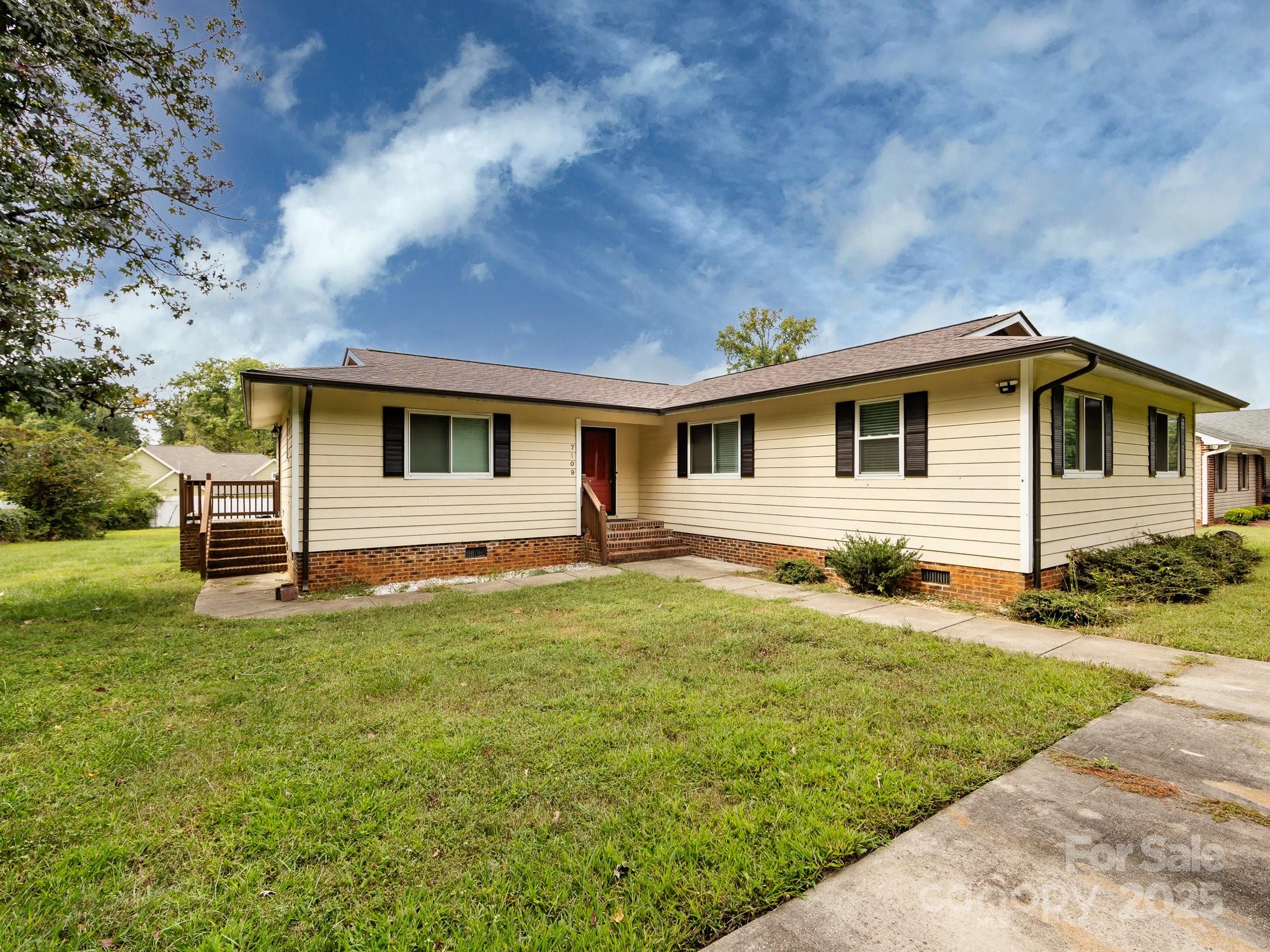 7109 Bisaner Street Charlotte NC 28269