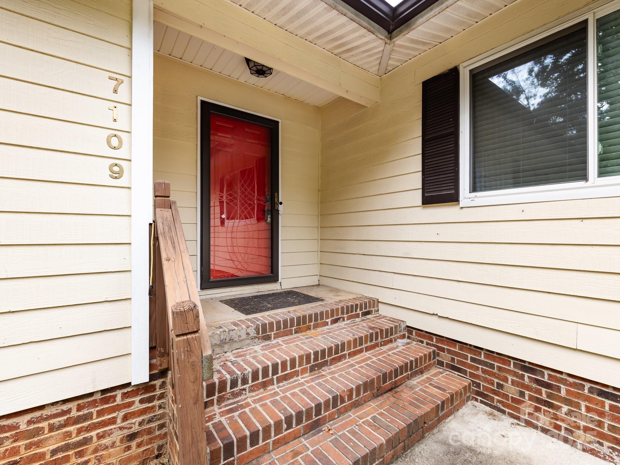7109 Bisaner Street Charlotte NC 28269
