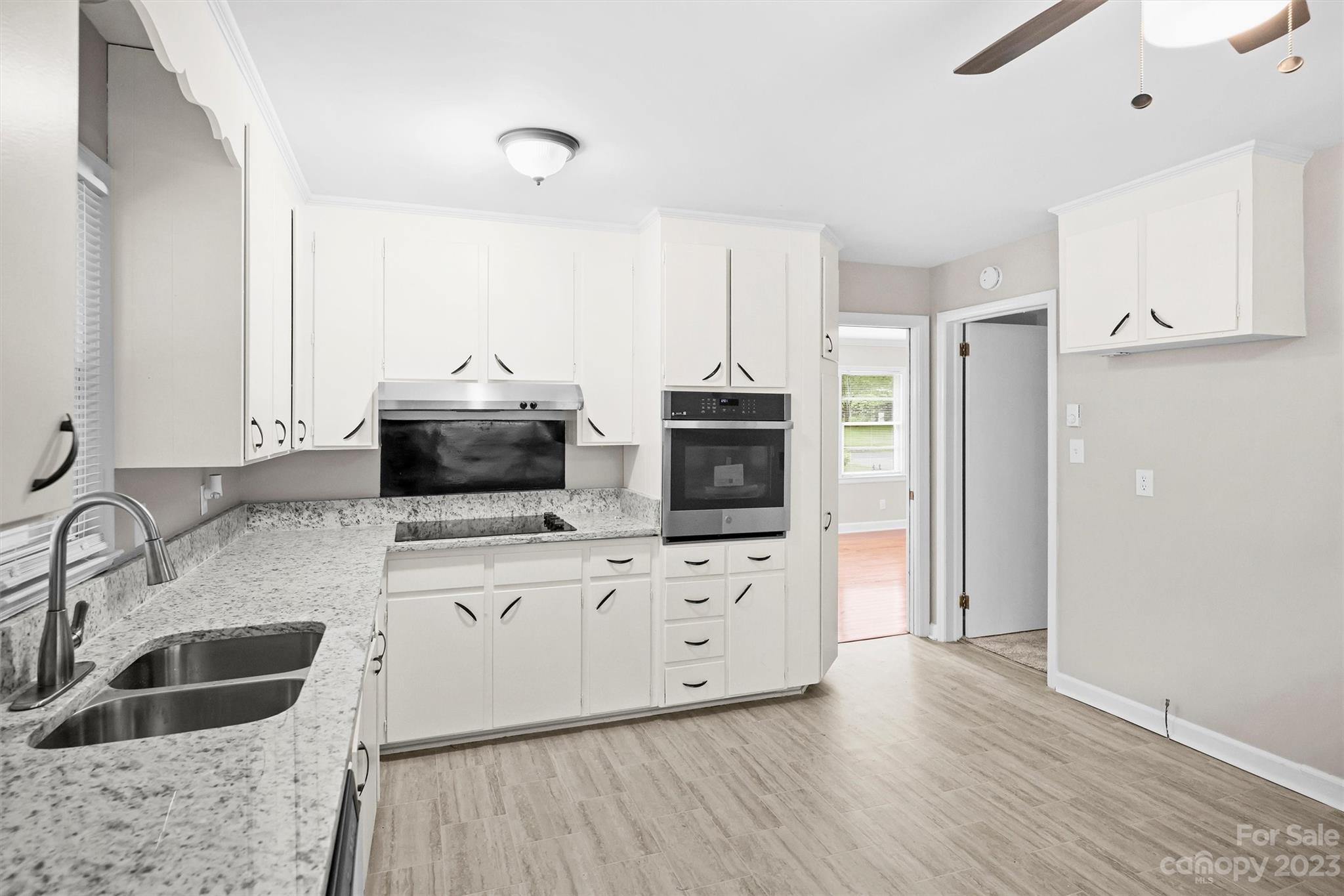3549 Woodleaf Road Charlotte NC 28205