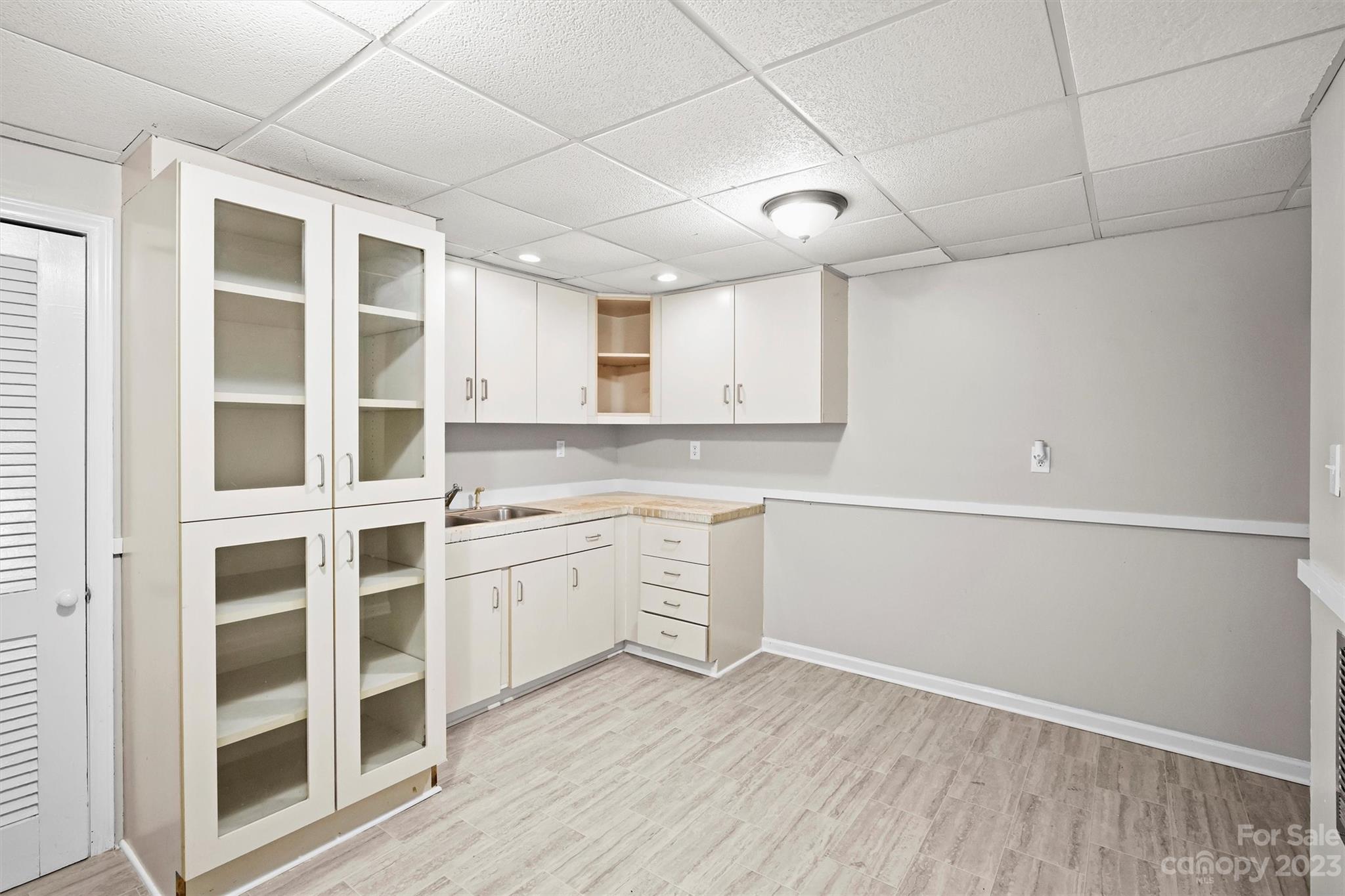 3549 Woodleaf Road Charlotte NC 28205