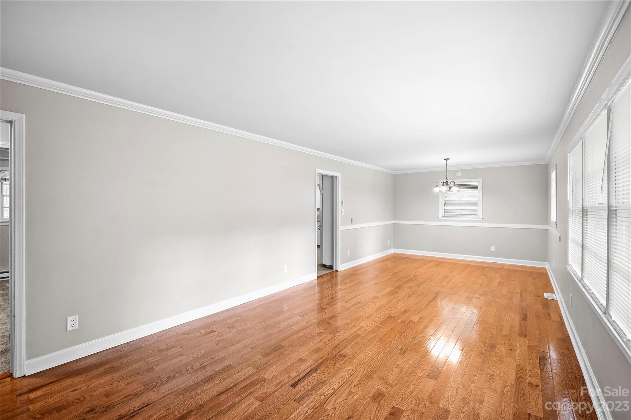 3549 Woodleaf Road Charlotte NC 28205