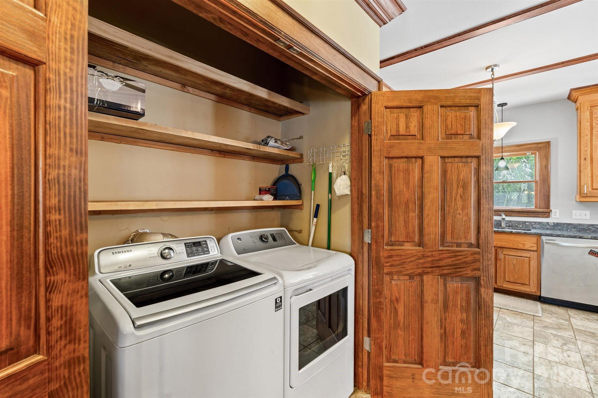 22 Pear Tree Lane Leicester NC 28748