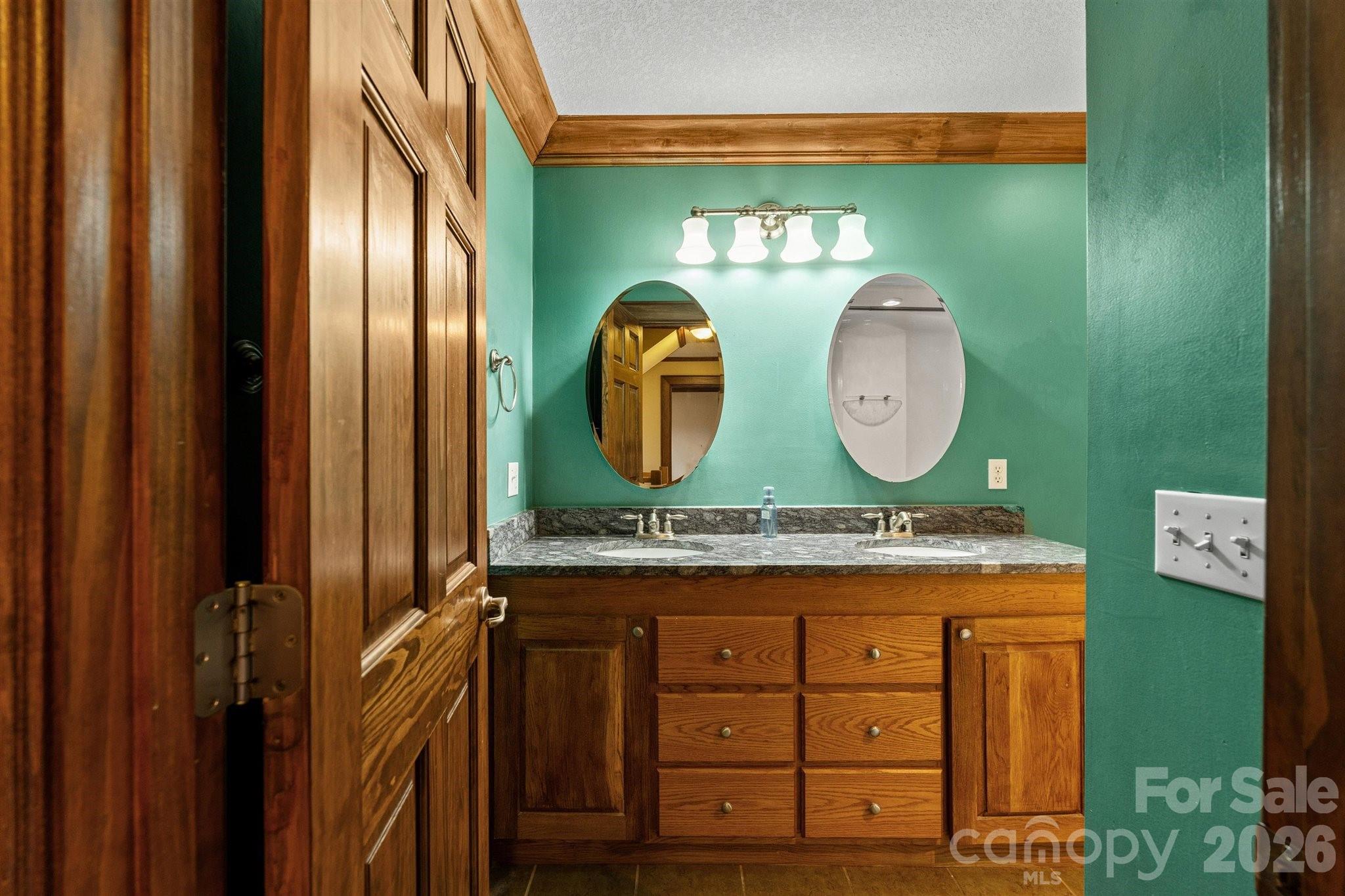 22 Pear Tree Lane Leicester NC 28748