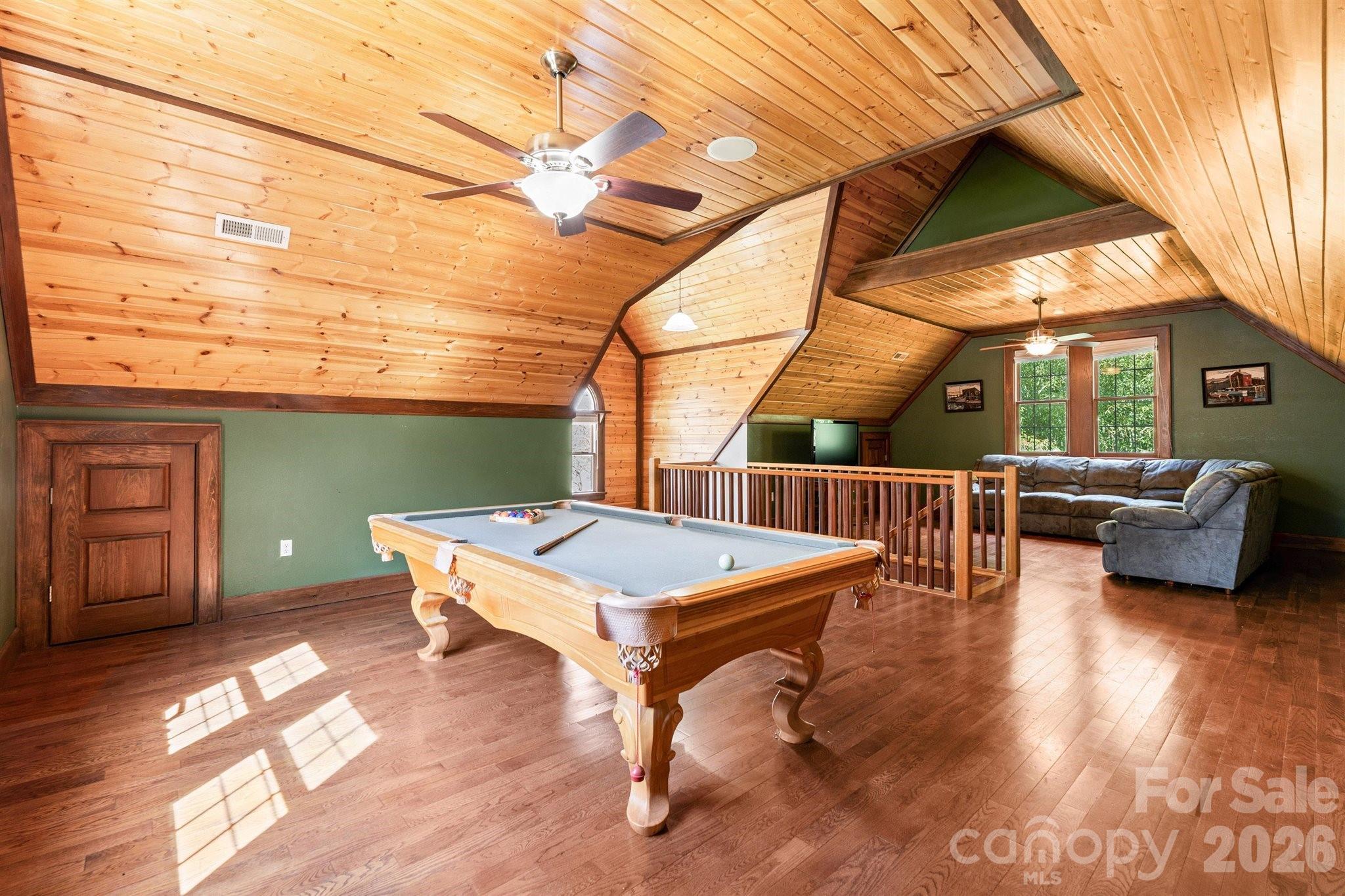 22 Pear Tree Lane Leicester NC 28748